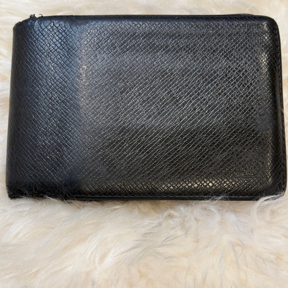 Louis Vuitton Taiga Black Slate Wallet Billfold Vintage Mens Authentic LV - Picture 1 of 16